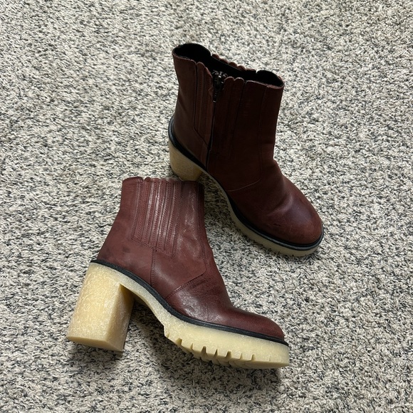 FREE PEOPLE James Chelsea Boot in Cherry Chocolate - Picture 7 of 10